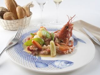 Nage de homard en pot au feu