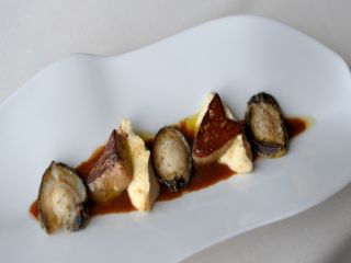 Ormeaux de l'Ile de Groix et fois gras poêlé