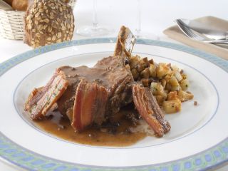 Côte de veau épaisse, pommes de terre à la Bretonne